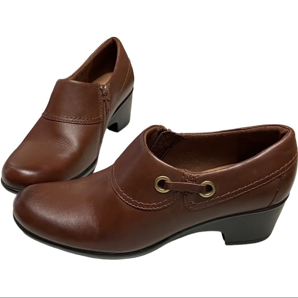 Clarks Shoes - Clarks Women's Genette Danby Brown Leather Block Heel Ankle Booties US 8.5 M